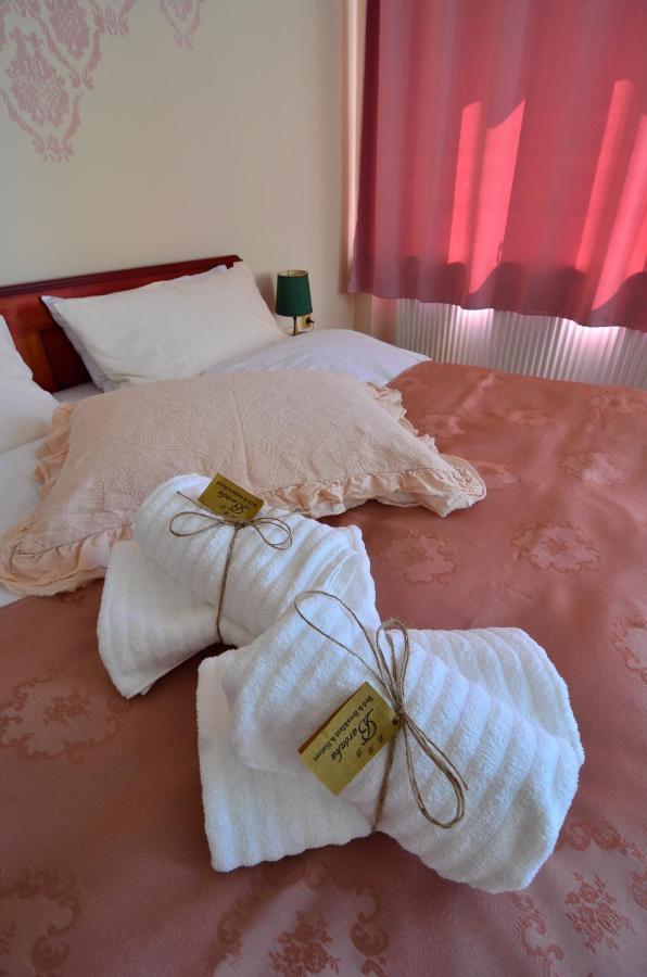 Baronka Bed & Breakfast & Bistrot Betliar Exterior photo